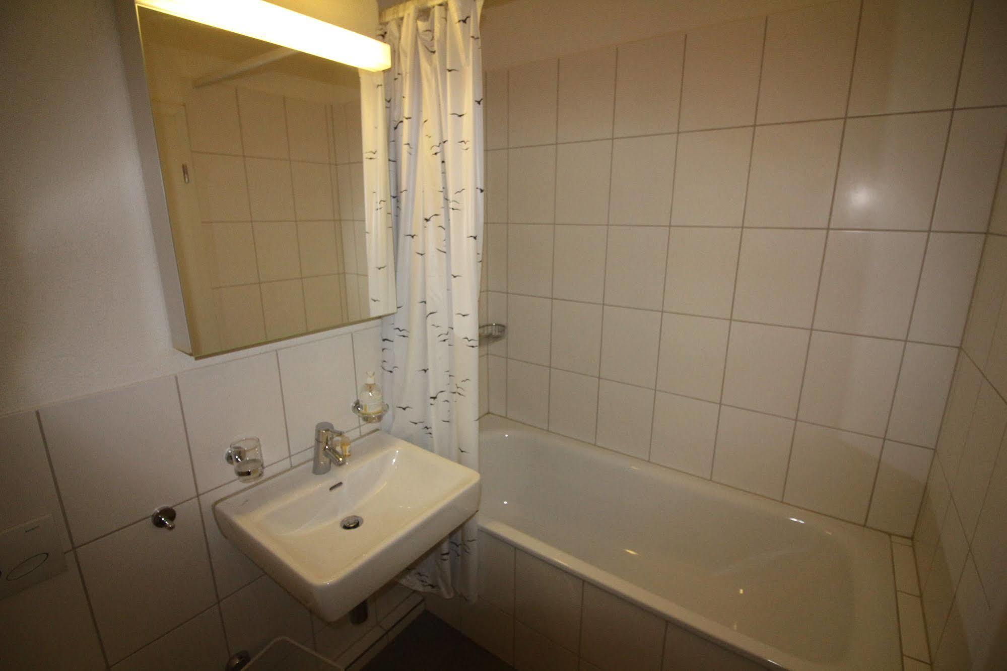 Swiss Star Oerlikon Inn Zurych Zewnętrze zdjęcie